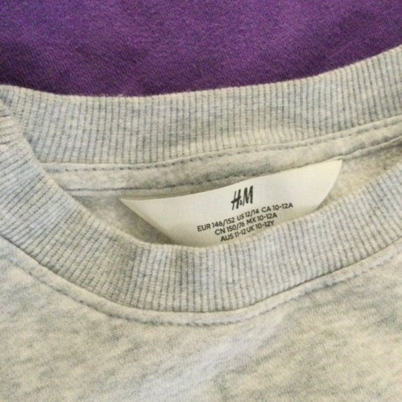 H&M girls sweatshirt size US 12-14 - Picture 3 of 3